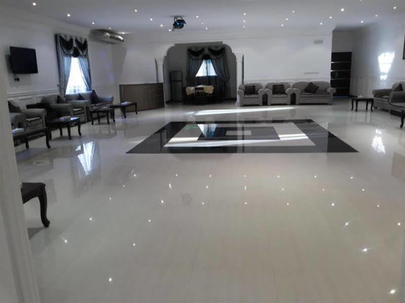 Royal Residence Hotel & Spa Umm al-Quwain Exterior photo