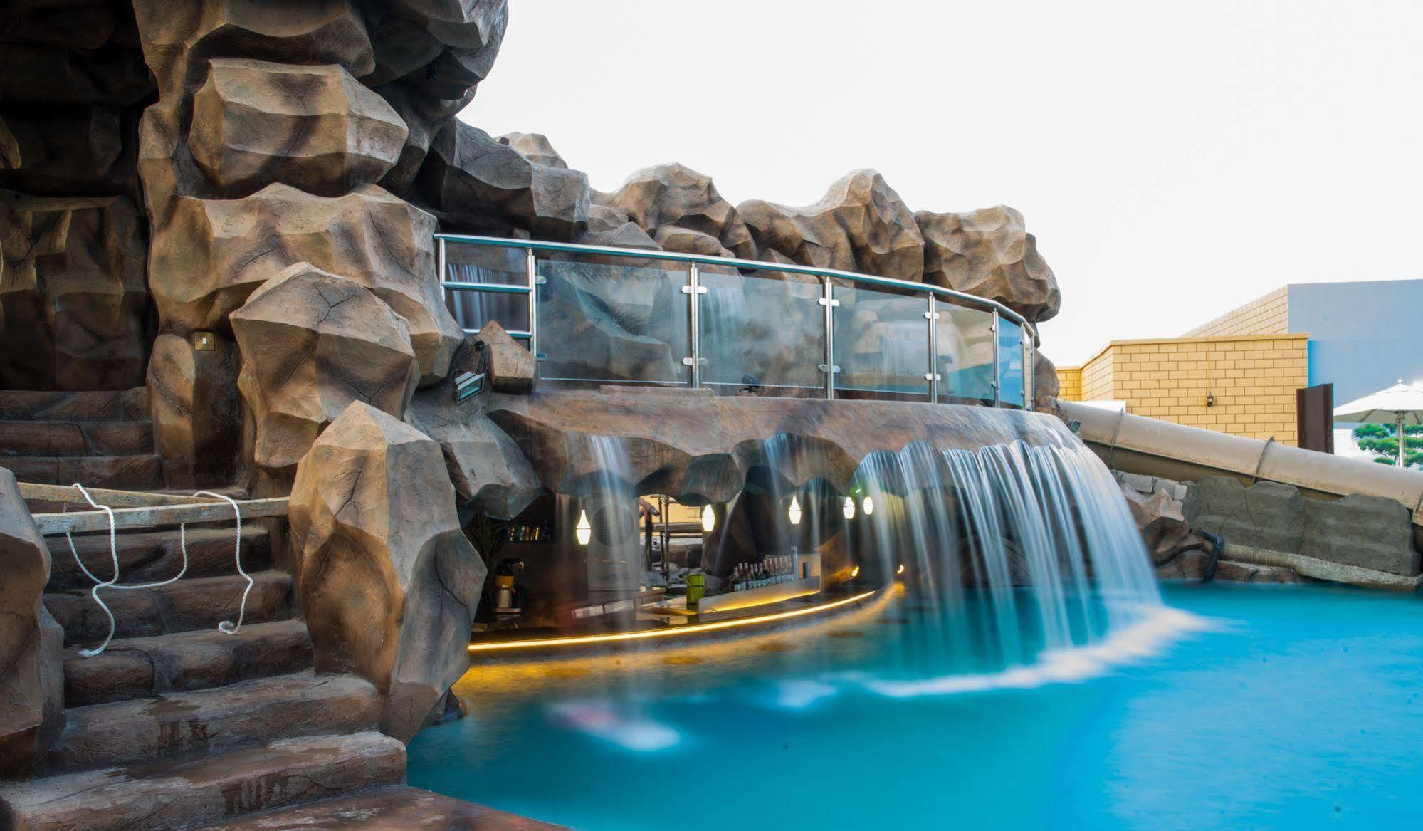 Royal Residence Hotel & Spa Umm al-Quwain Exterior photo